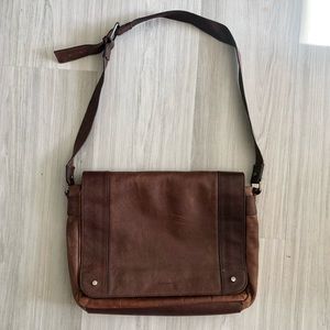 SOLD. KENNETH COLE Leather briefcase